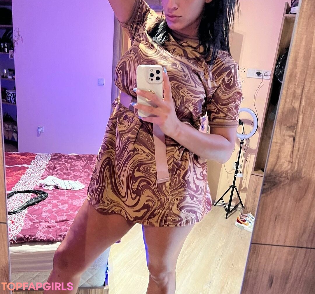 Photo nue de fuite OnlyFans de Giulia Daqna #181