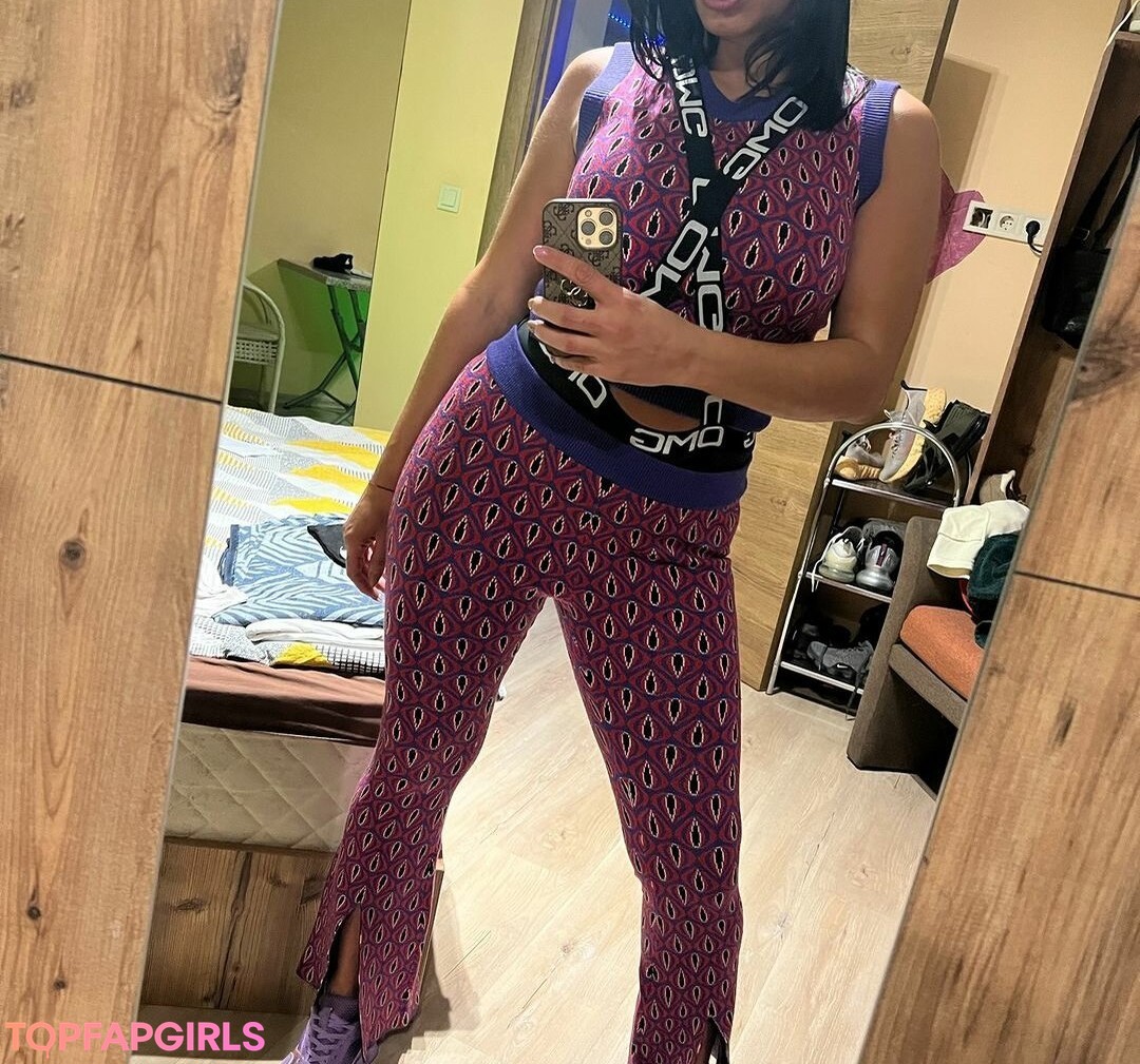 Photo nue de fuite OnlyFans de Giulia Daqna #218
