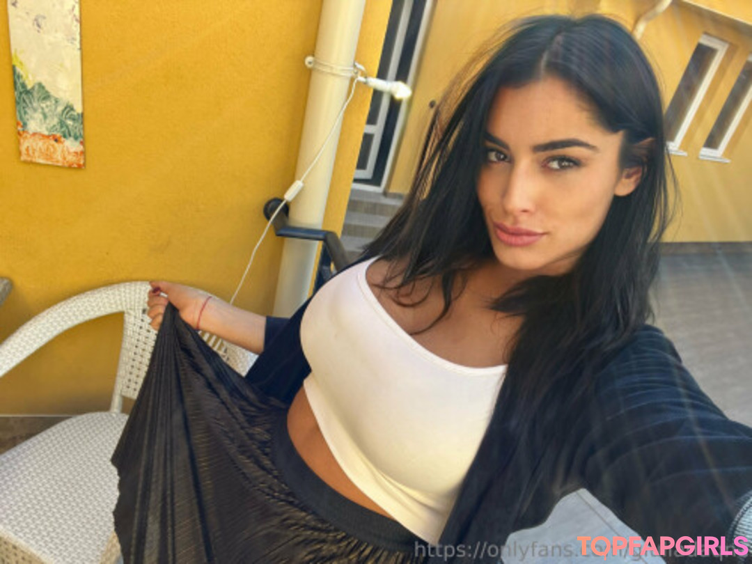 Photo nue de fuite OnlyFans de Giulia Daqna #35 Photo nue de fuite OnlyFans de Giulia Daqna #35
