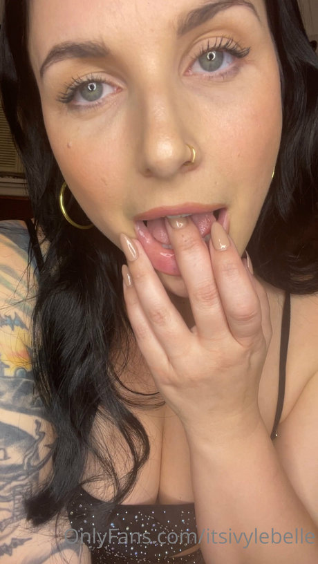 Ivy Lebelle