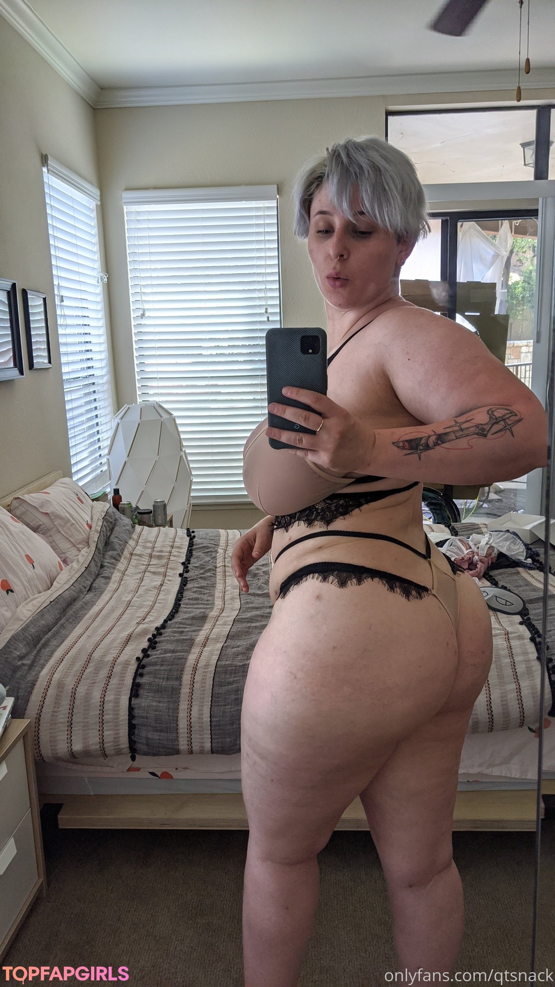 Photo nue de fuite OnlyFans de Qtsnack #103