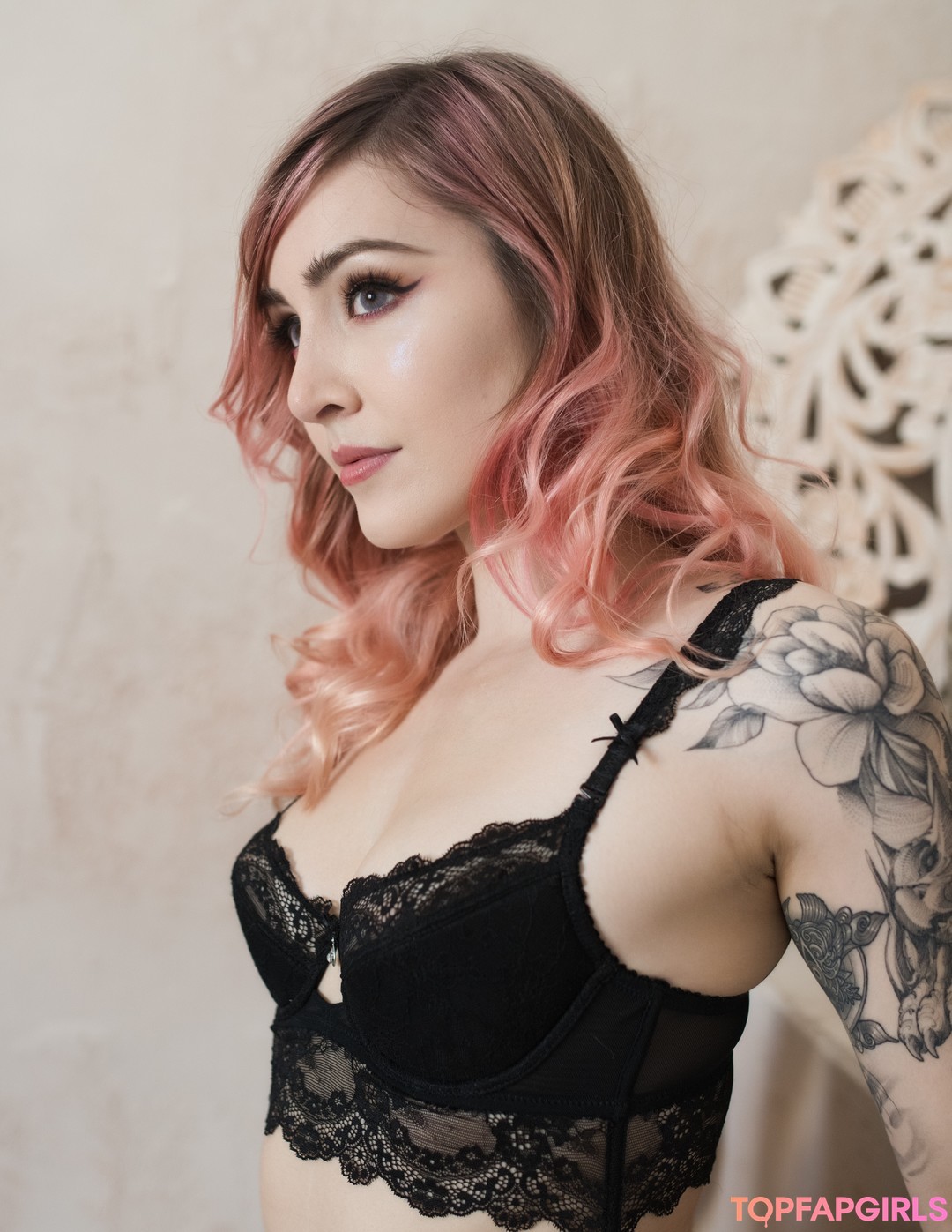 Photo nue de fuite OnlyFans de Luxlo #1124