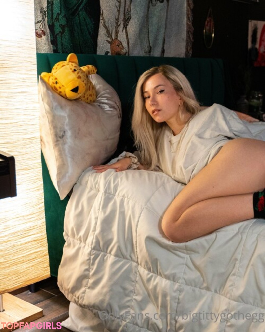 Photo nue de fuite OnlyFans de Bigtittygothegg #276