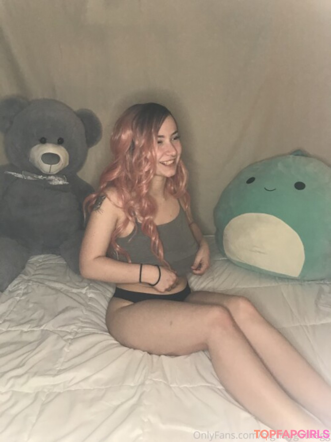 Photo nue de fuite OnlyFans de Bigtittygothegg #321