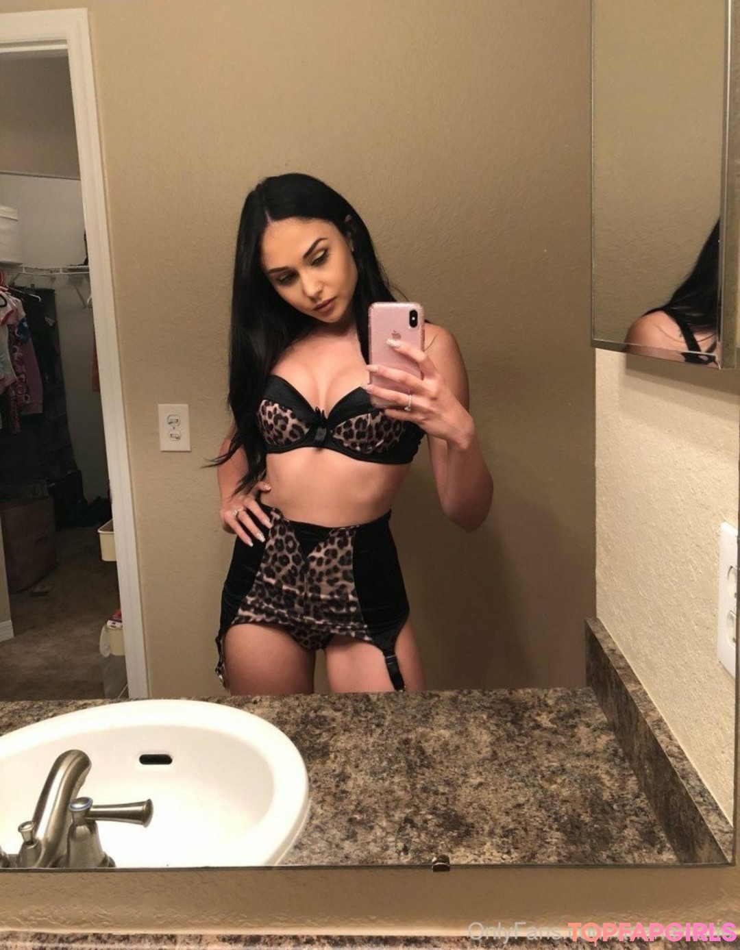 Photo nue de fuite OnlyFans de Ariana Marie #800