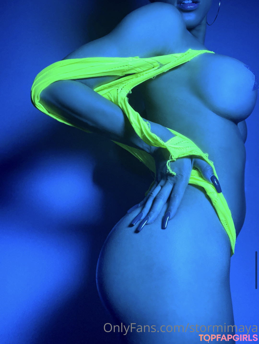 Photo nue de fuite OnlyFans de Stormi Maya #696