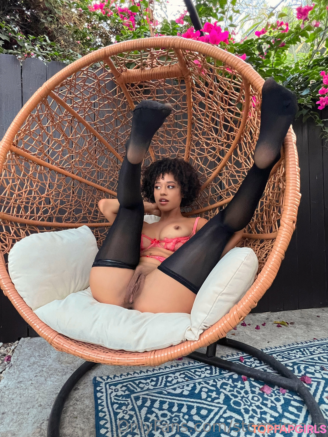 Photo nue de fuite OnlyFans de Stormi Maya #961
