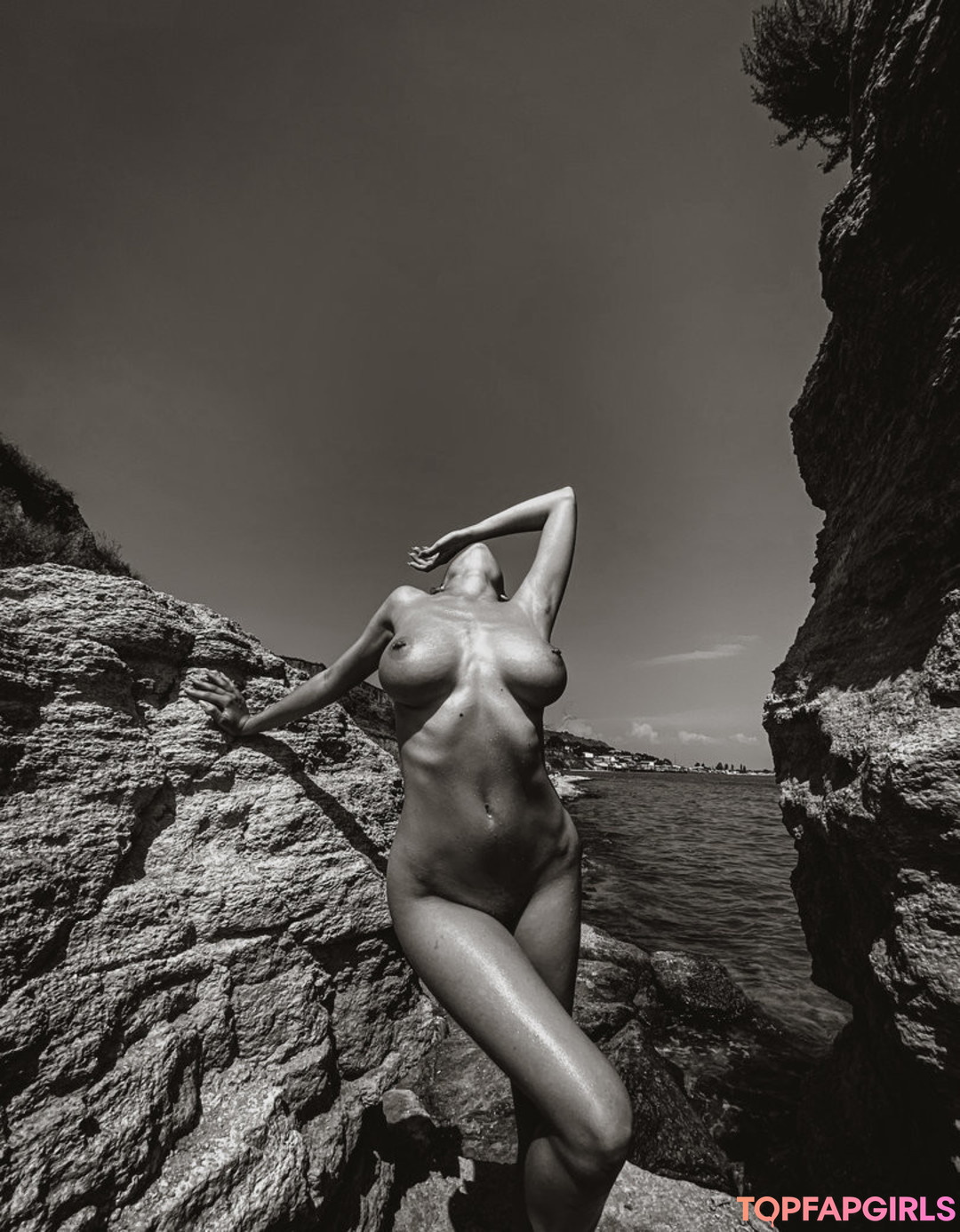 Photo nue de fuite OnlyFans de Mila Amour #1093