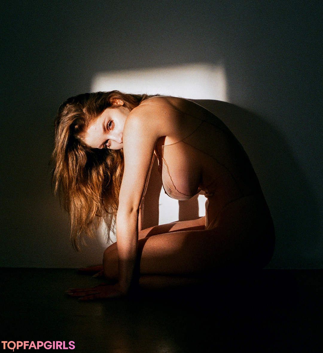 Photo nue de fuite OnlyFans de Mila Amour #728