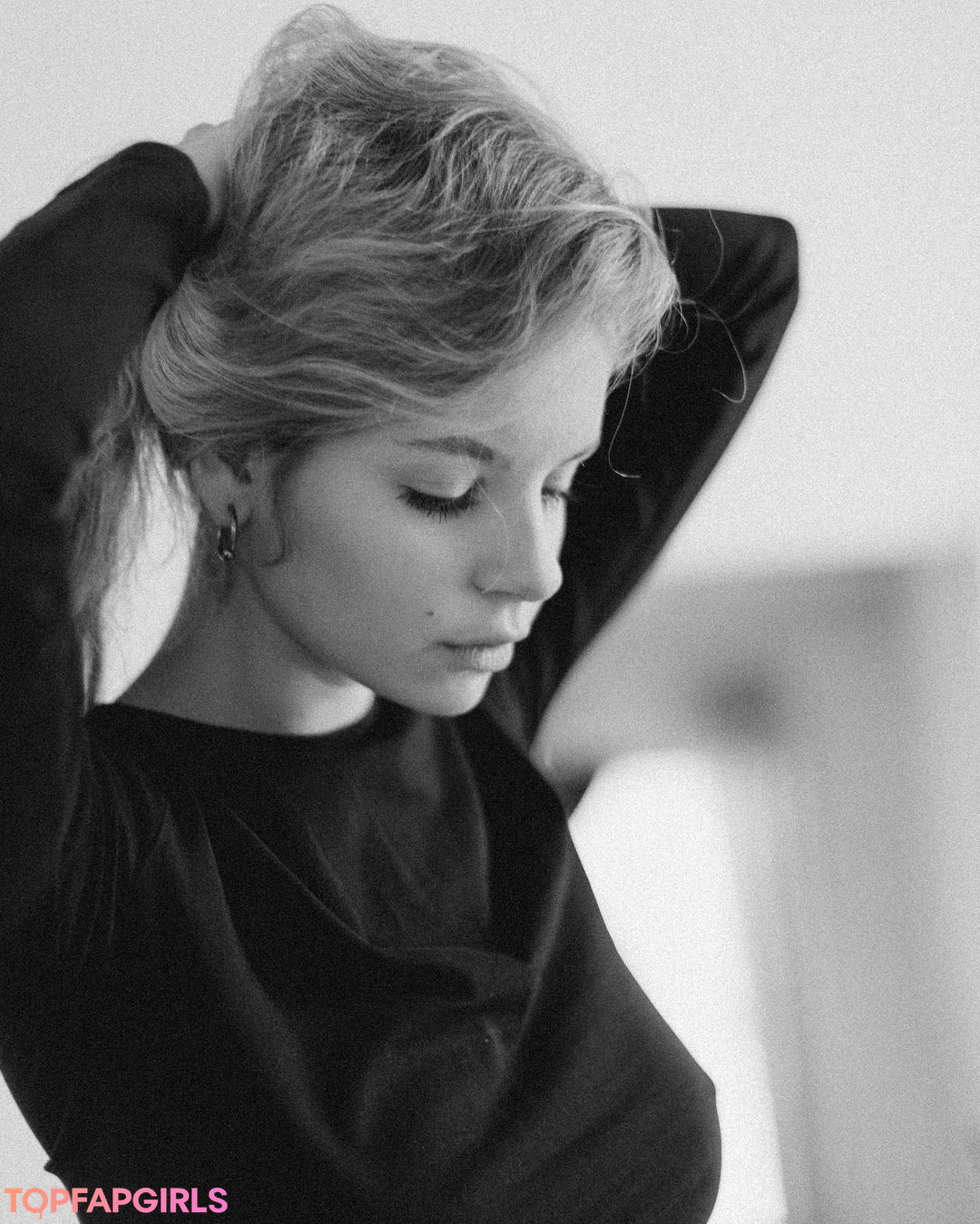 Photo nue de fuite OnlyFans de Mila Amour #952