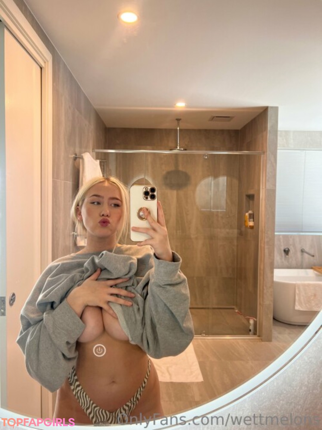 Photo nue de fuite OnlyFans de Wettmelons #371