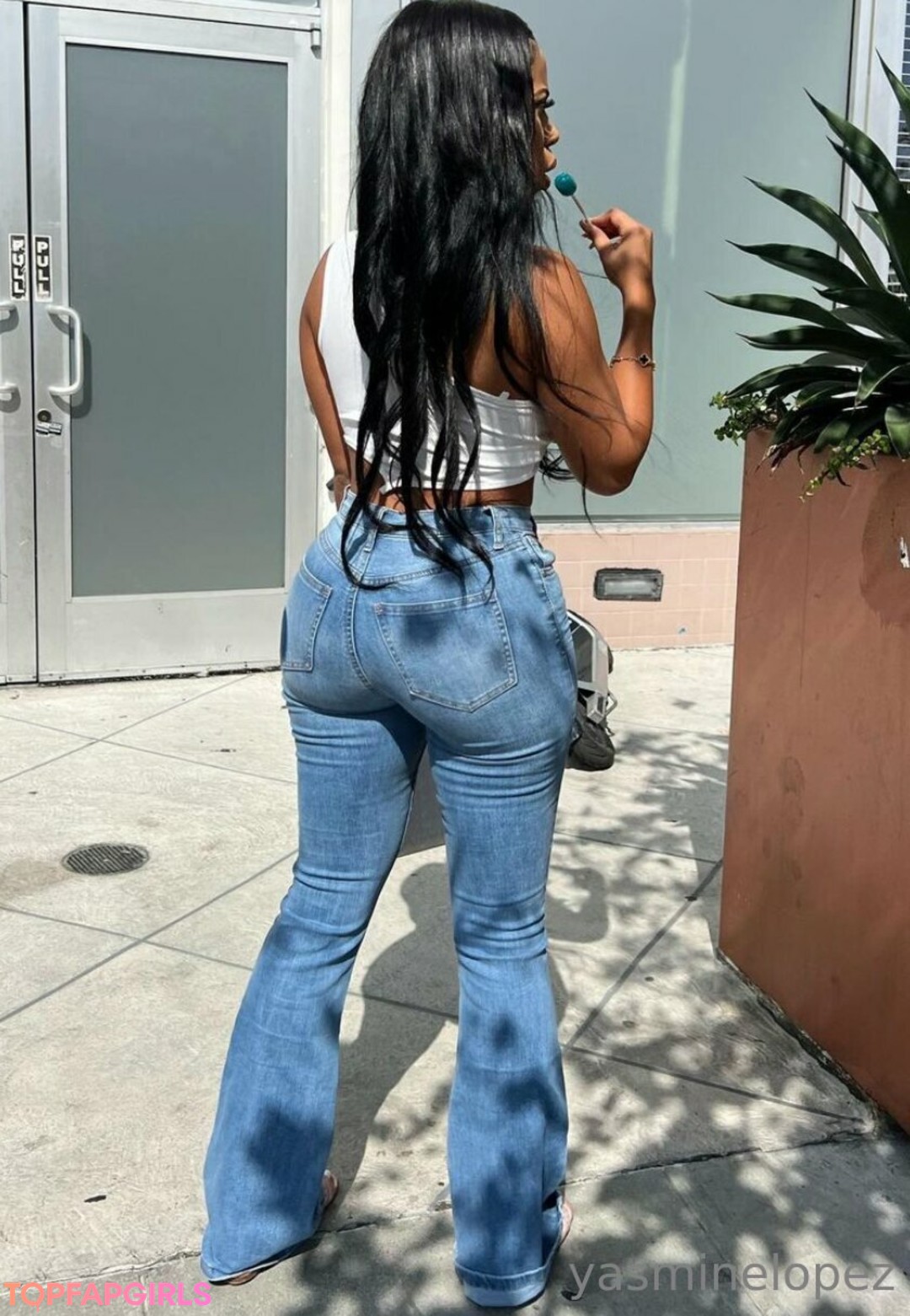 Photo nue de fuite OnlyFans de Yasmine Lopez #321