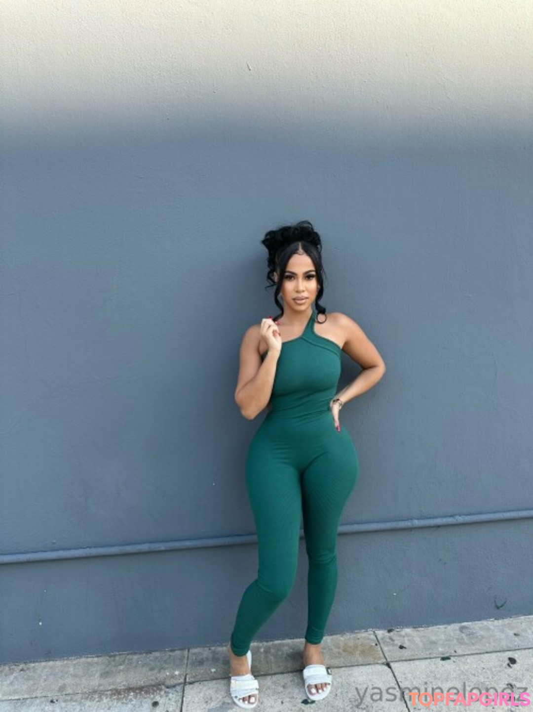 Photo nue de fuite OnlyFans de Yasmine Lopez #42