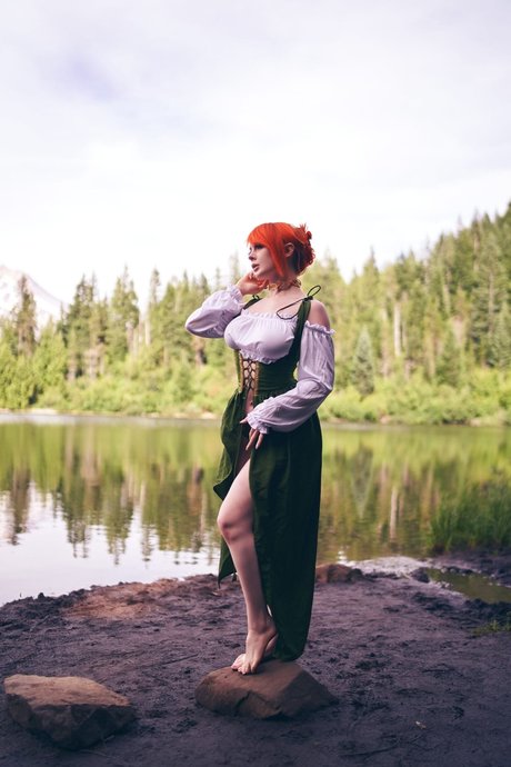 Jenna Lynn Meowri