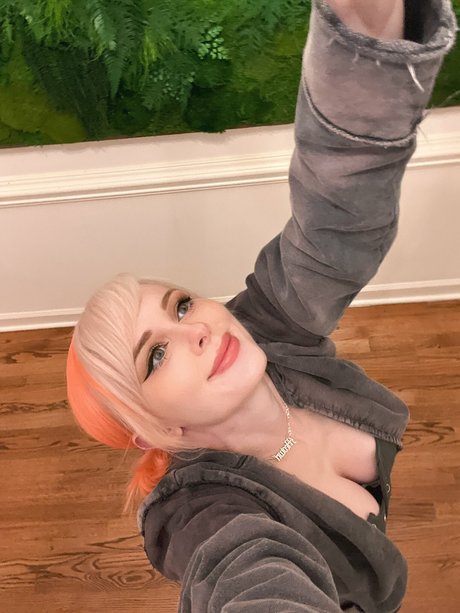 Jenna Lynn Meowri