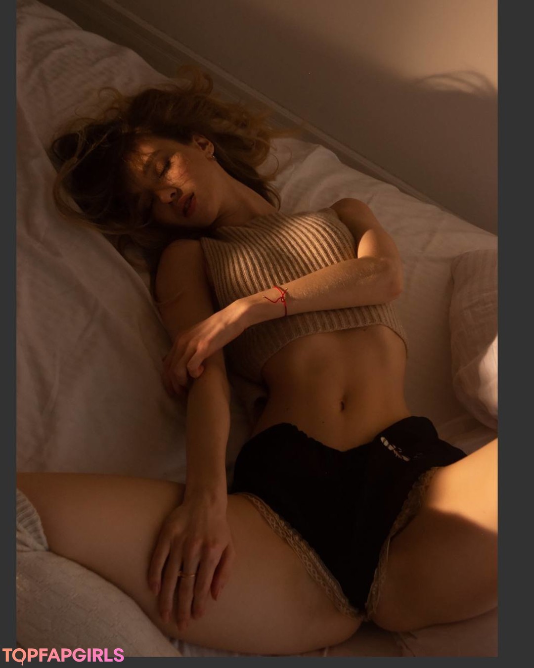 Photo nue de fuite OnlyFans de Anna Tsaralunga #365