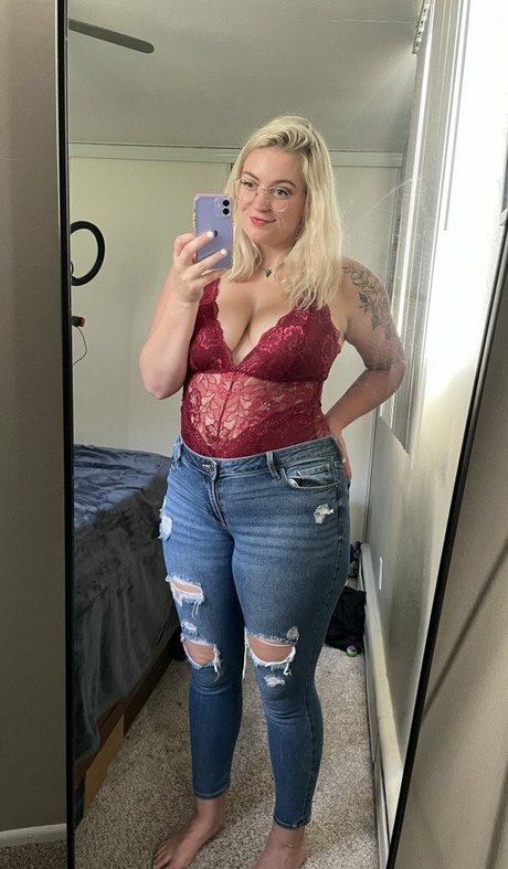 Photo nue de fuite OnlyFans de Valerie Bardot