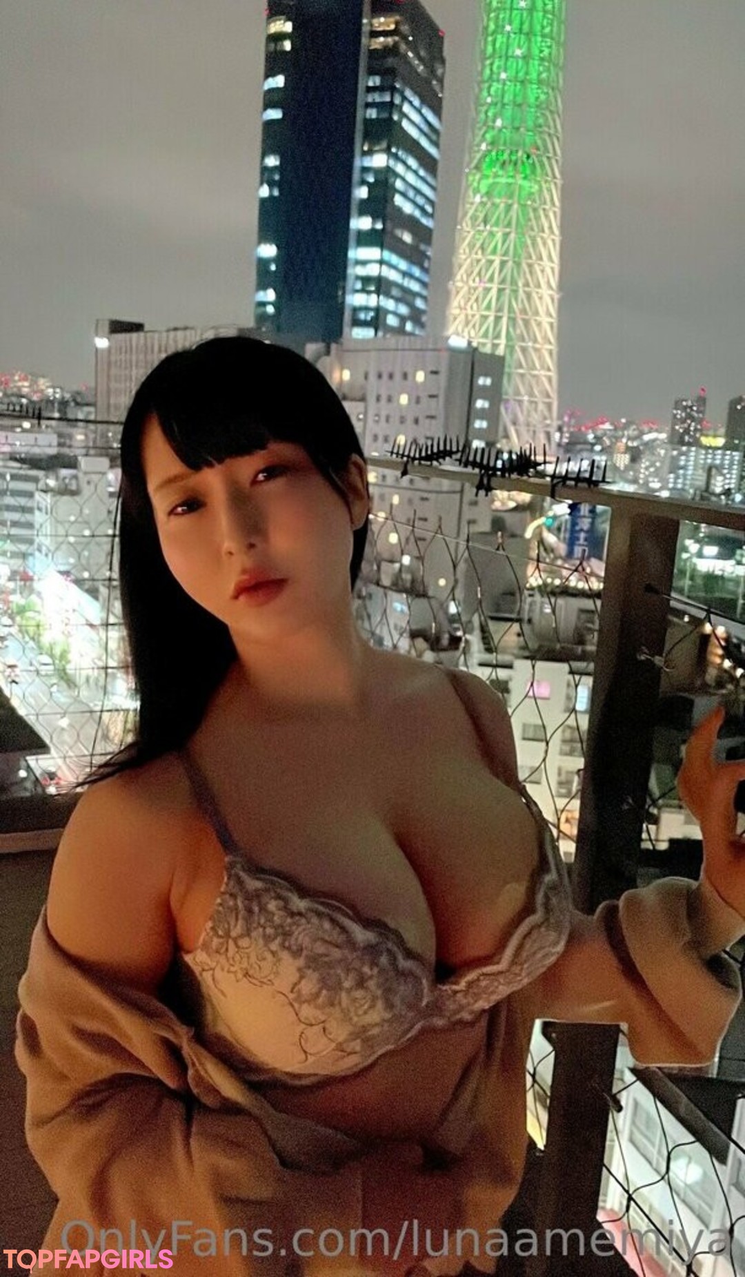 Photo nue de fuite OnlyFans de Lunaamemiya #1422
