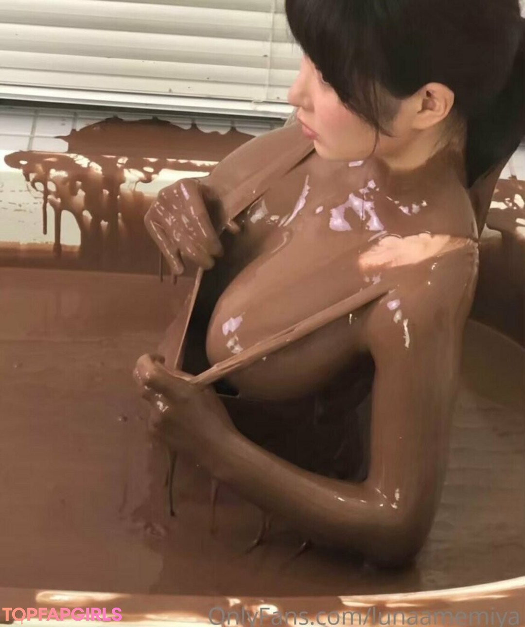 Photo nue de fuite OnlyFans de Lunaamemiya #1667