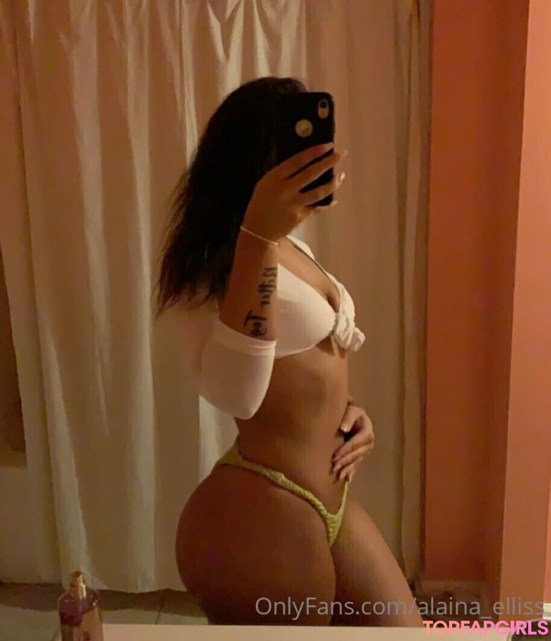 Photo nue de fuite OnlyFans de Alaina Ellis #54