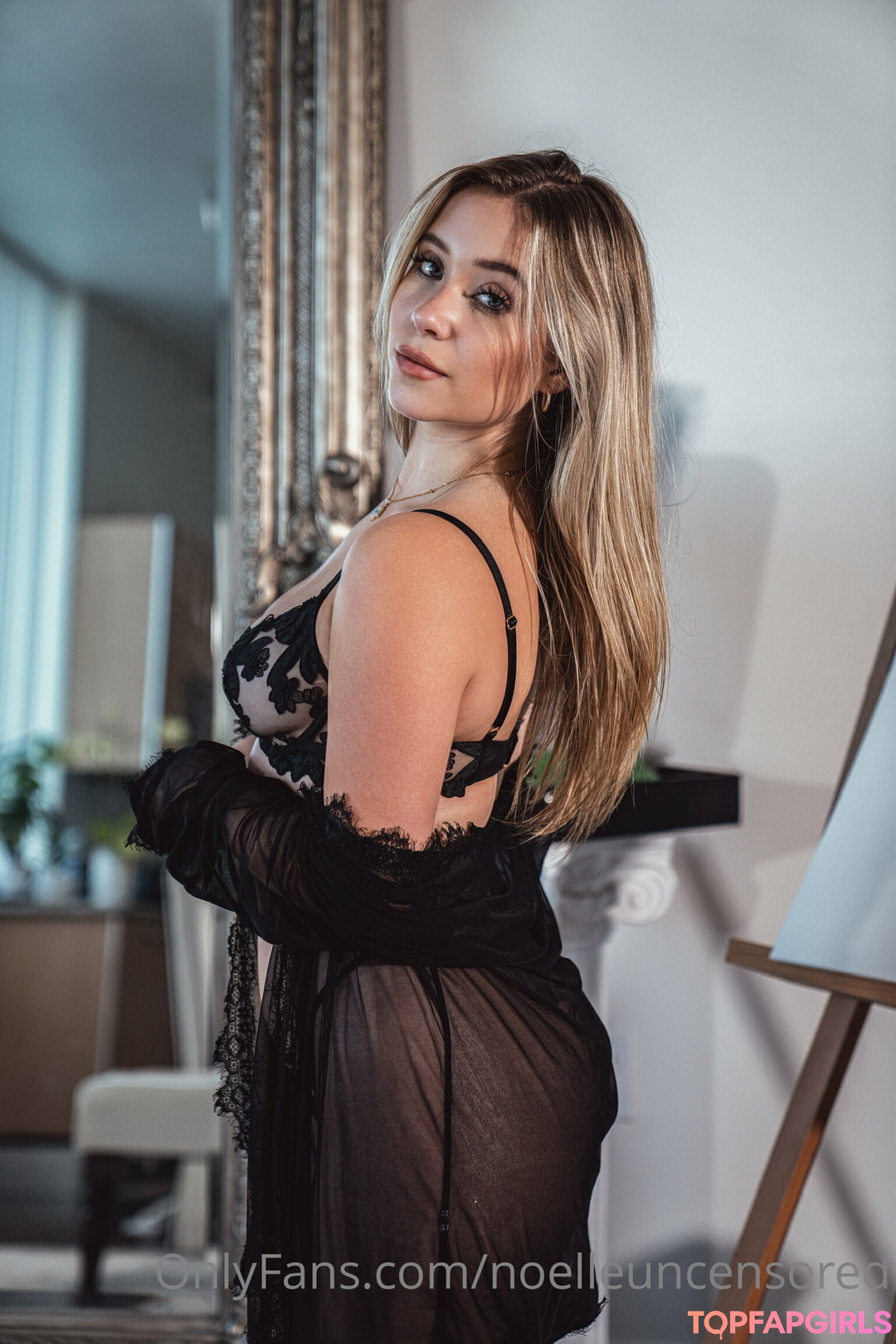 Photo nue de fuite OnlyFans de Vanessa Violet #12