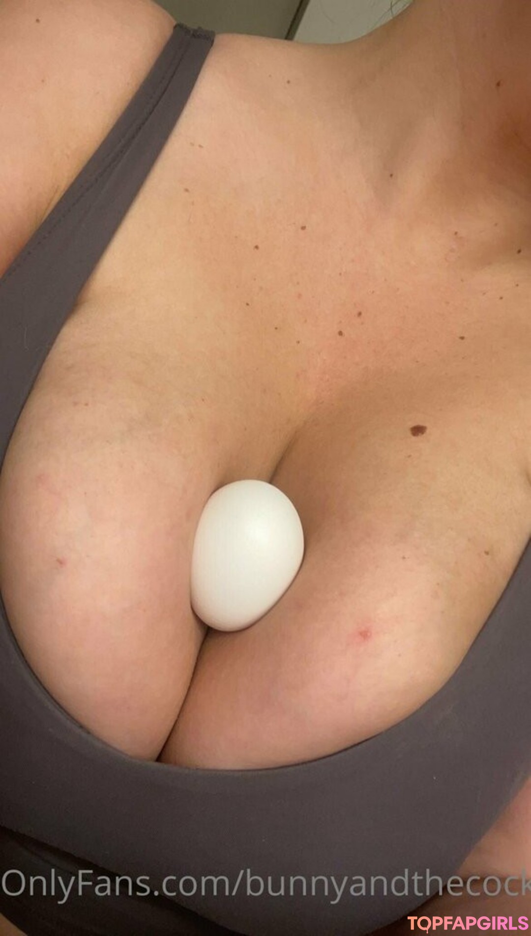 Photo nue de fuite OnlyFans de Bunny And The Cock #129