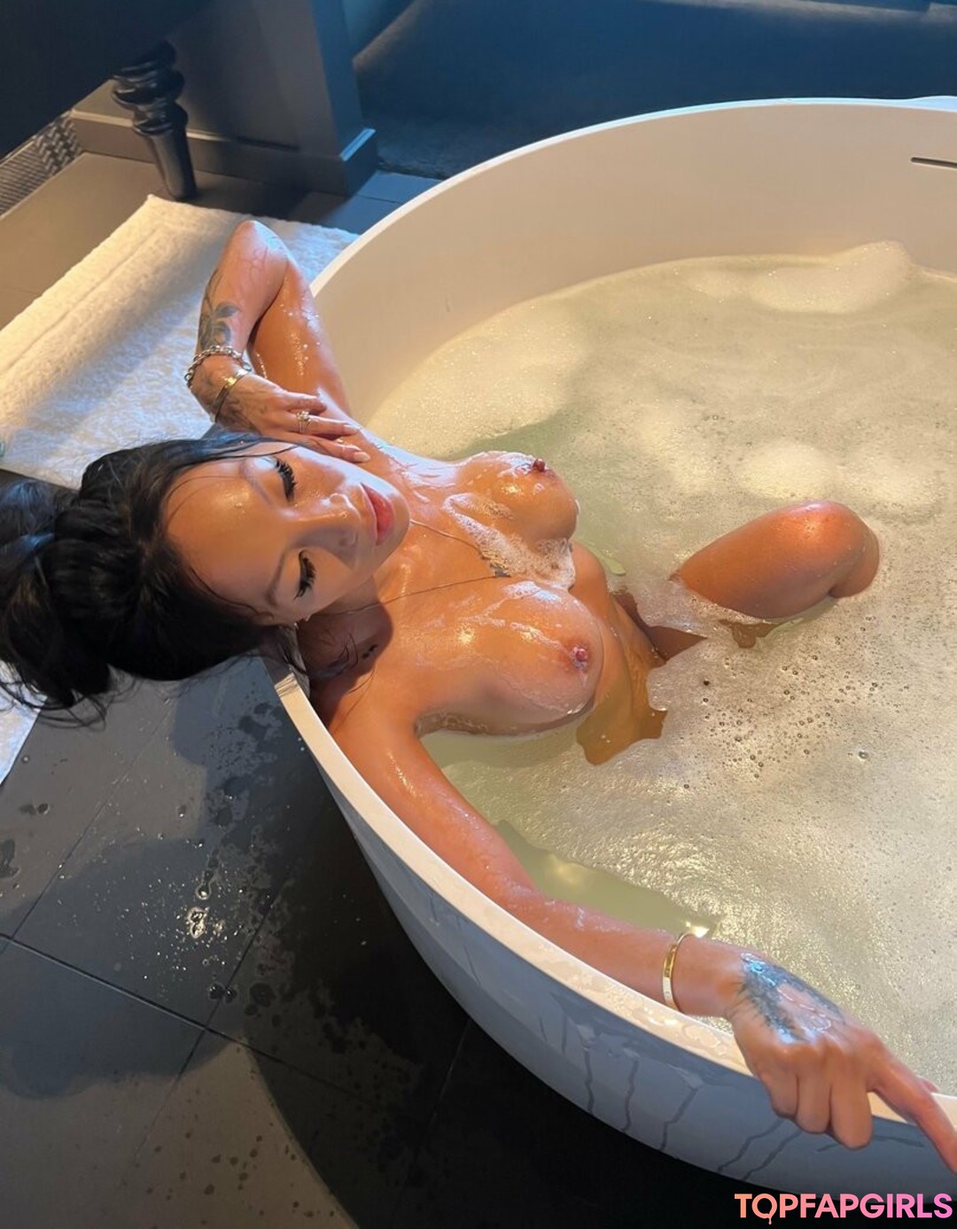 Photo nue de fuite OnlyFans de Asa Akira #357