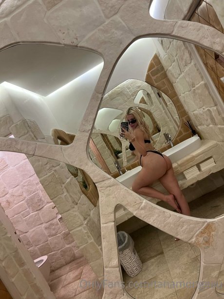 Tana Mongeau Photo nue de fuite OnlyFans de Tana Mongeau #114