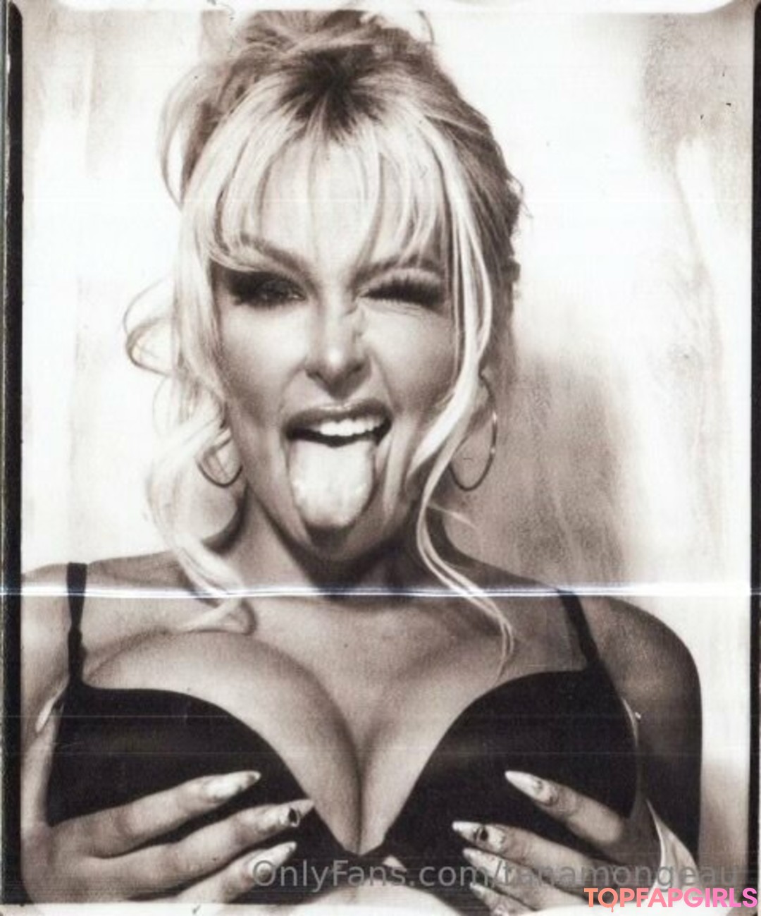 Photo nue de fuite OnlyFans de Tana Mongeau #120