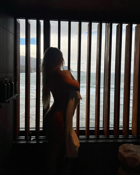 Tana Mongeau Photo nue de fuite OnlyFans de Tana Mongeau #164