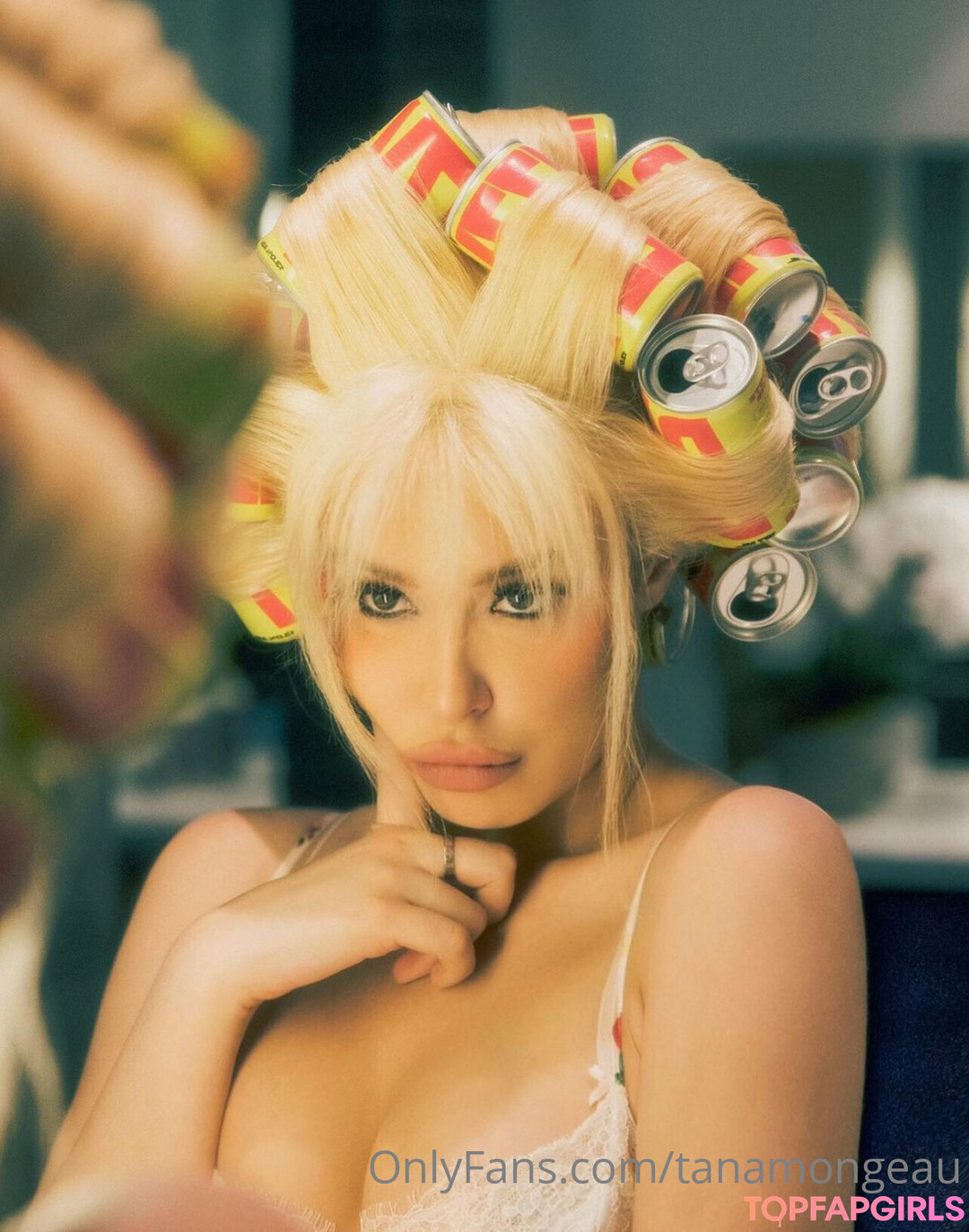 Photo nue de fuite OnlyFans de Tana Mongeau #7