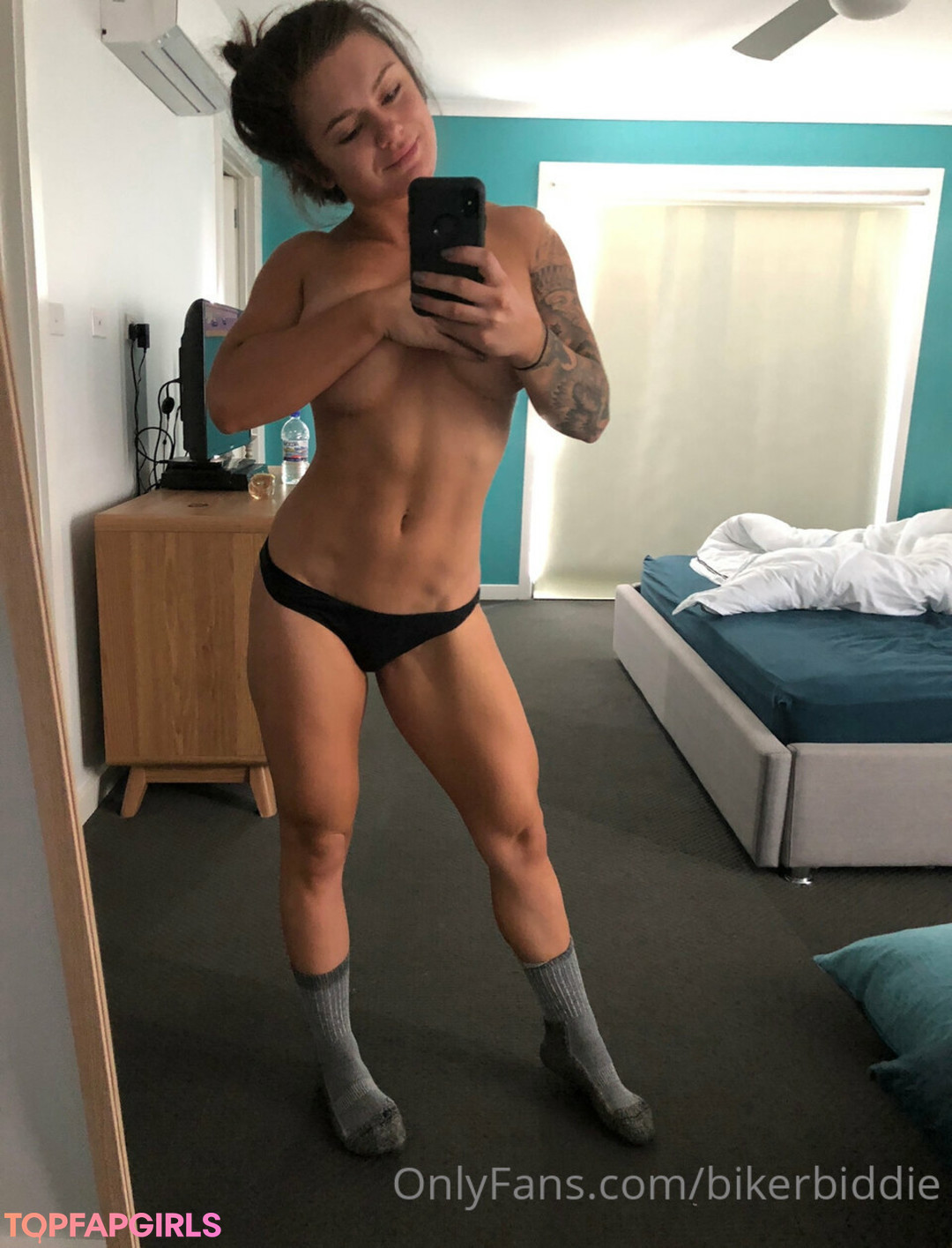 Photo nue de fuite OnlyFans de Biker Biddie #86