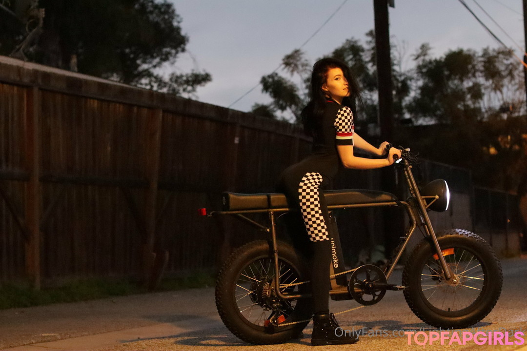 Photo nue de fuite OnlyFans de Elizabeth Reed #260