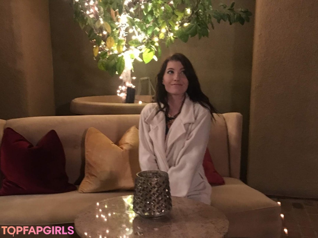 Photo nue de fuite OnlyFans de Elizabeth Reed #427