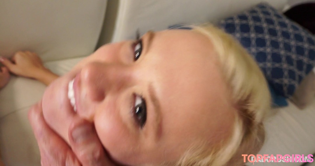 Photo nue de fuite OnlyFans de Bailey Brooke #417