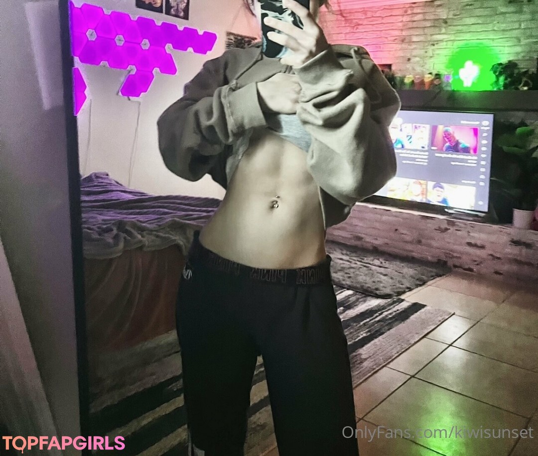 Photo nue de fuite OnlyFans de Kiwi Sunset #219