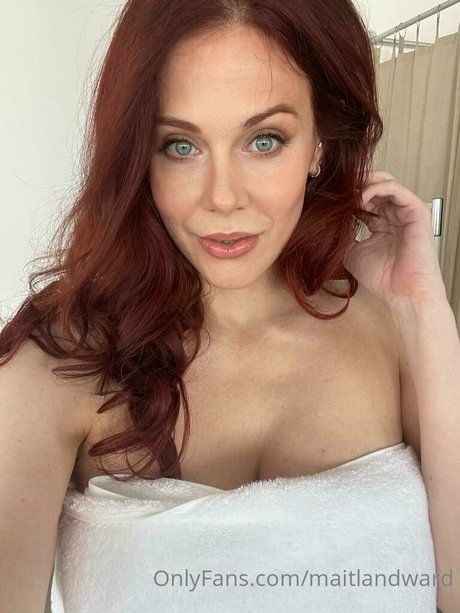 Photo nue de fuite OnlyFans de Maitland Ward
