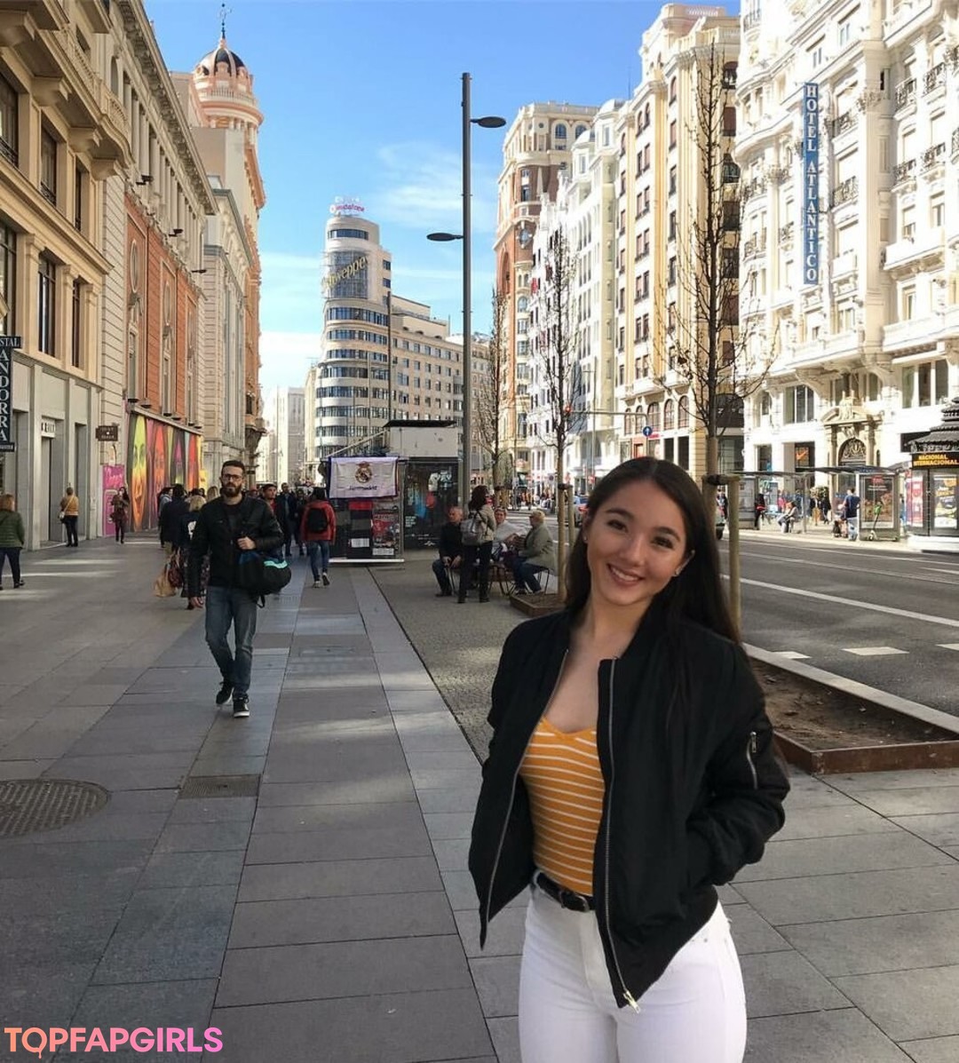 Photo nue de fuite OnlyFans de Eliza Chau #259