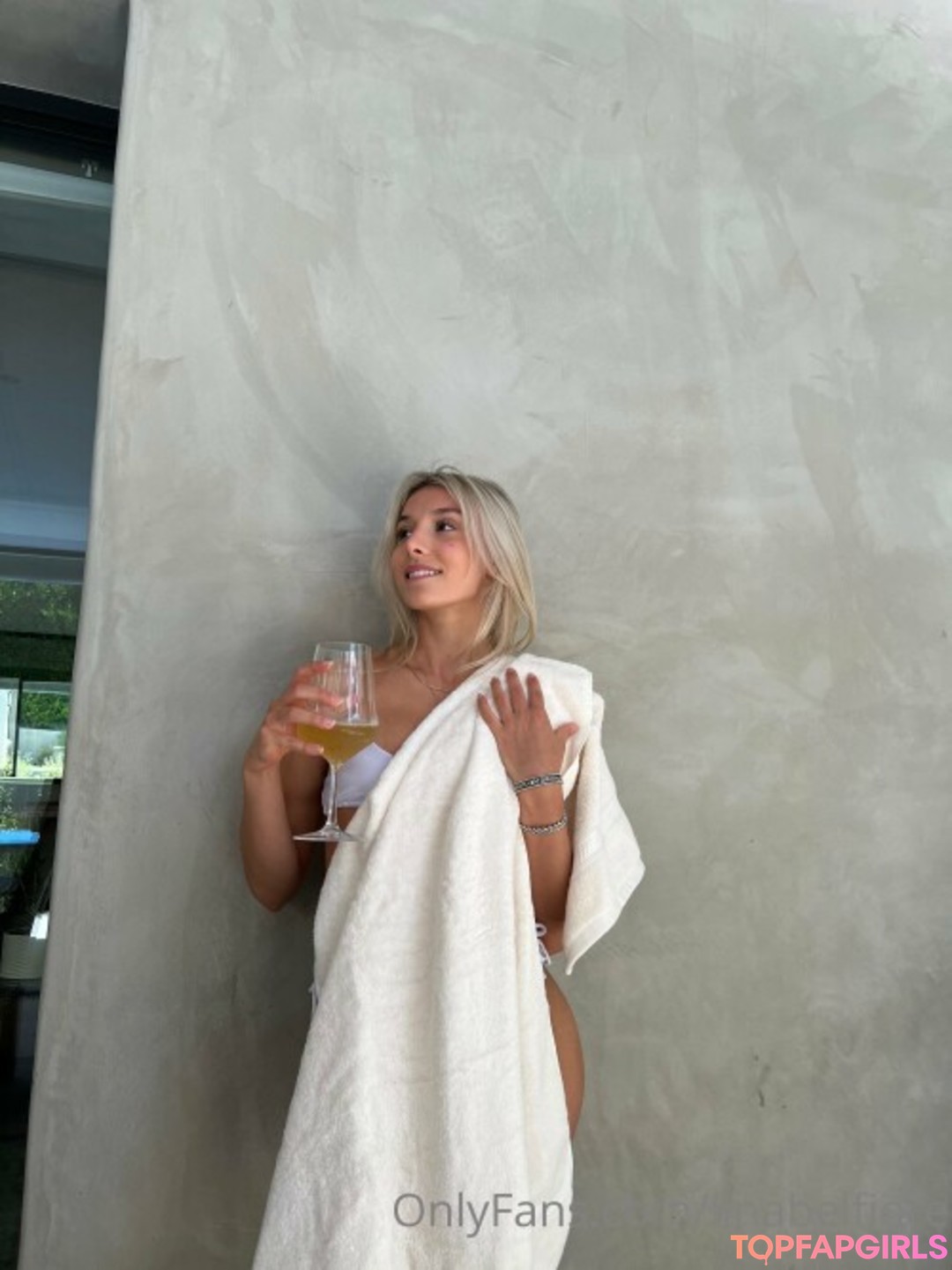 Photo nue de fuite OnlyFans de Lina Belfiore #97