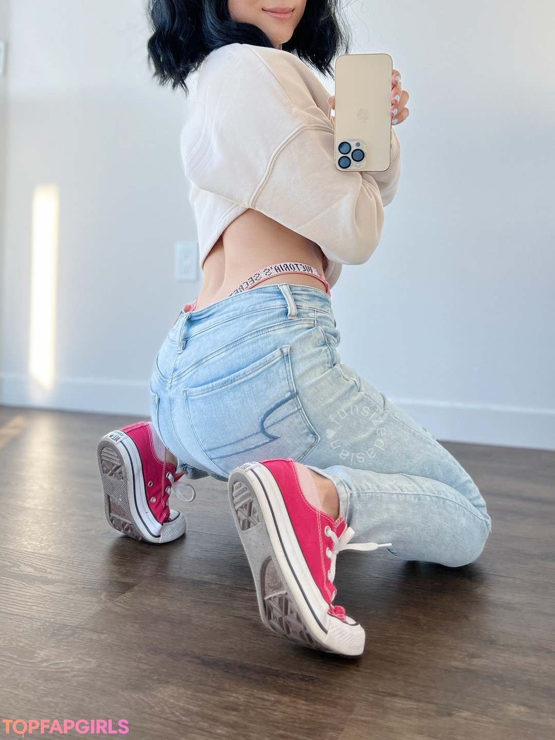 Photo nue de fuite OnlyFans de Ari #324