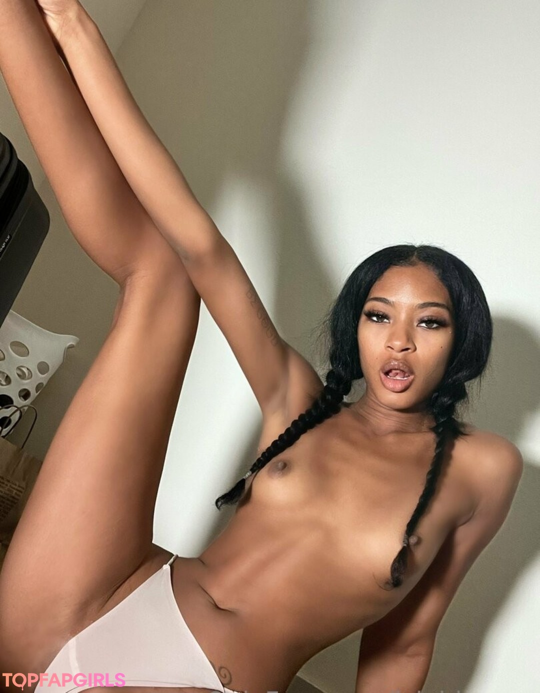 Photo nue de fuite OnlyFans de Isla Biza #666