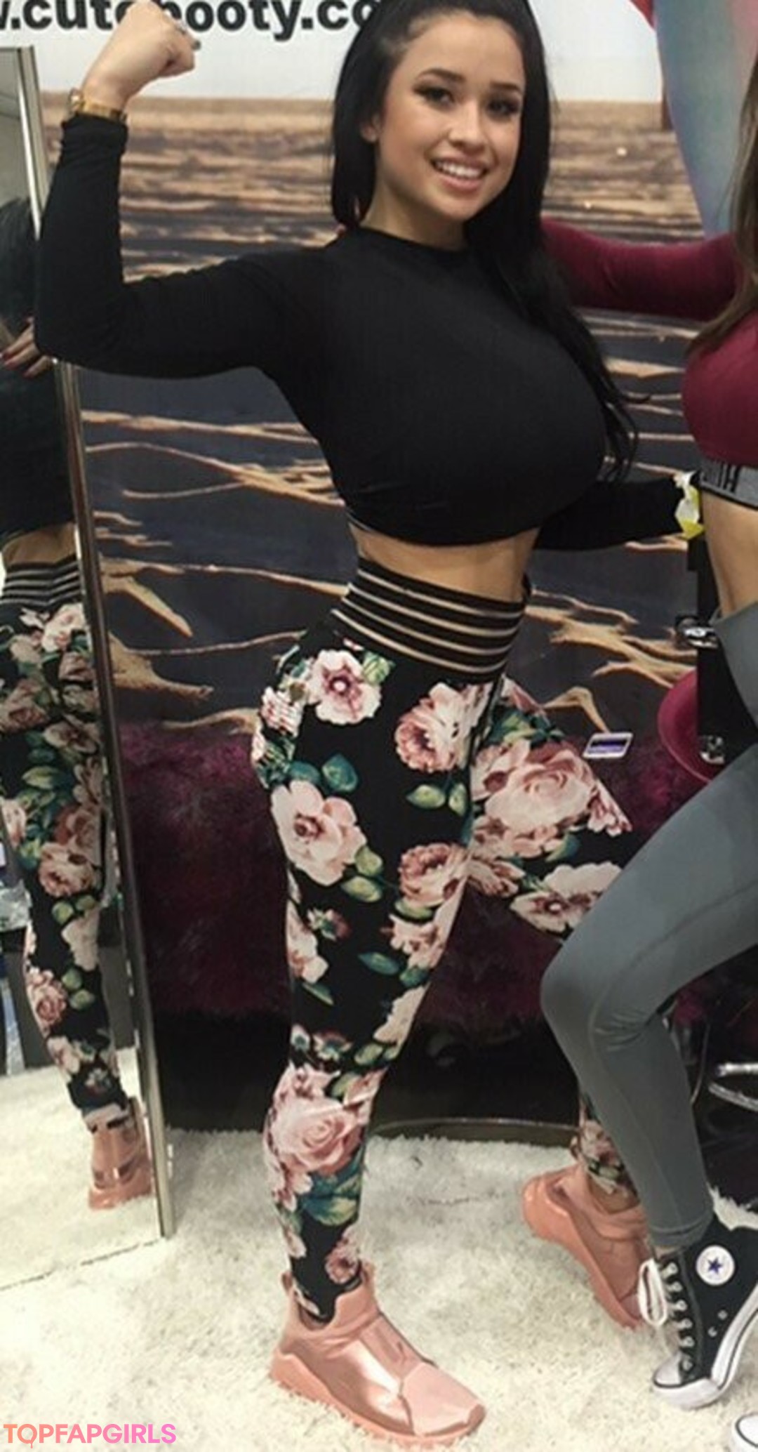 Photo nue de fuite OnlyFans de Lizzy #107