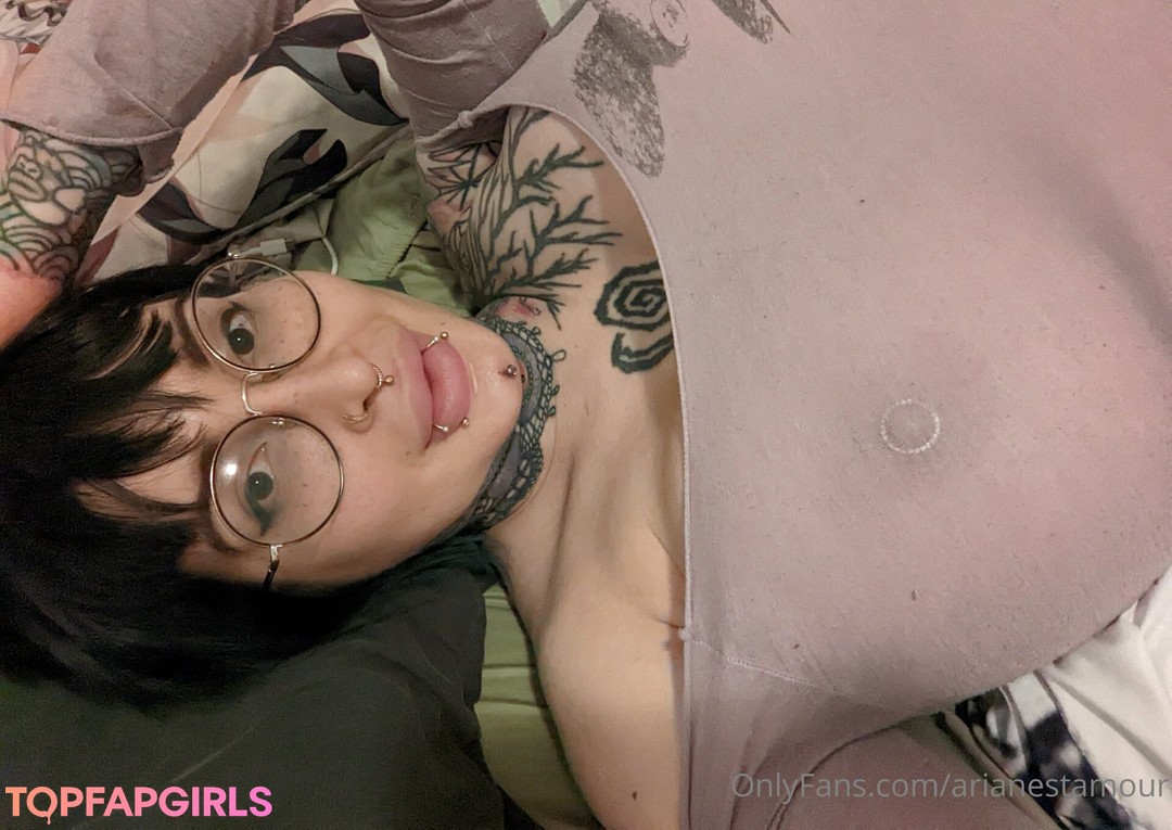 Photo nue de fuite OnlyFans de Ariane Saint Amour #1773