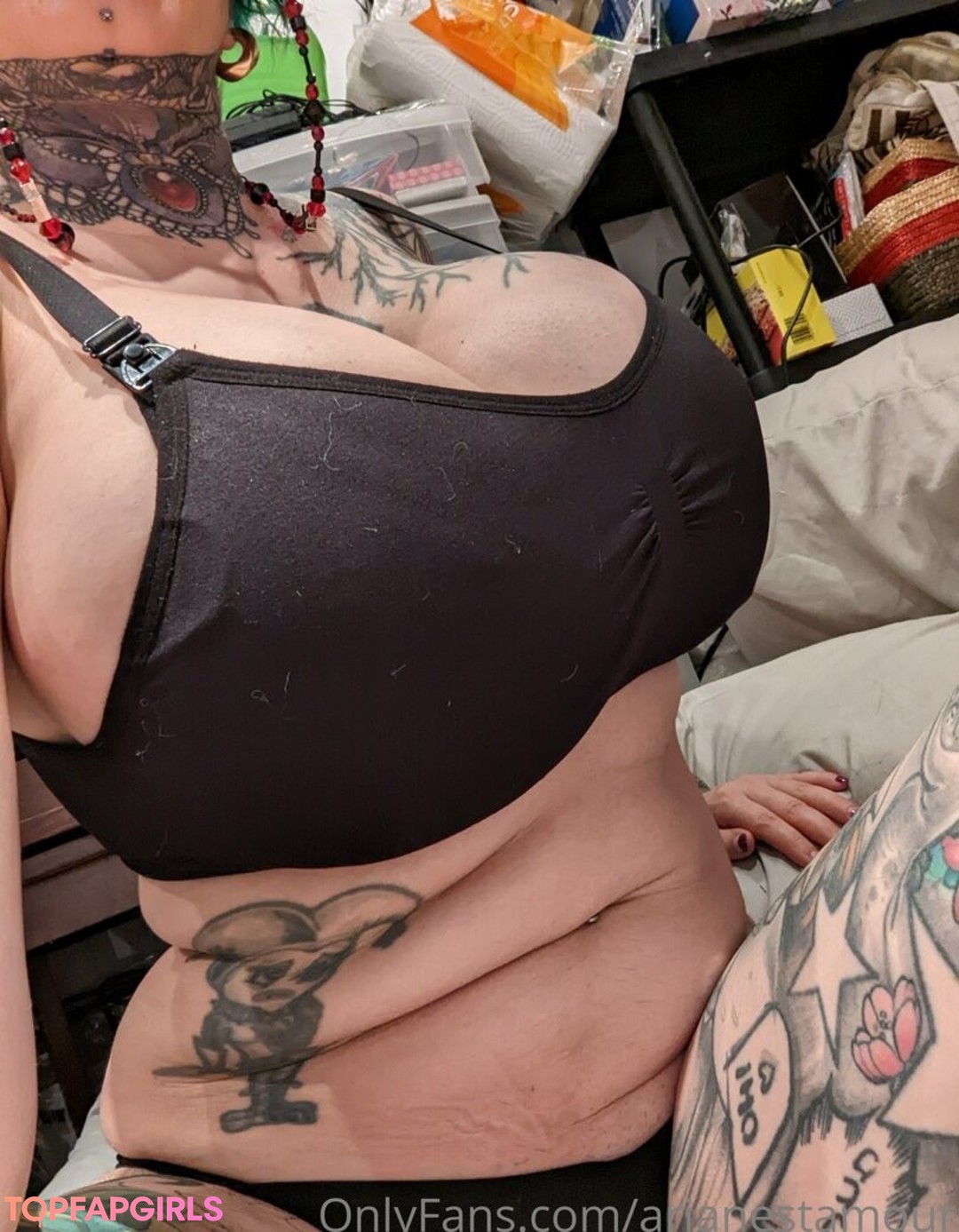 Photo nue de fuite OnlyFans de Ariane Saint Amour #2103