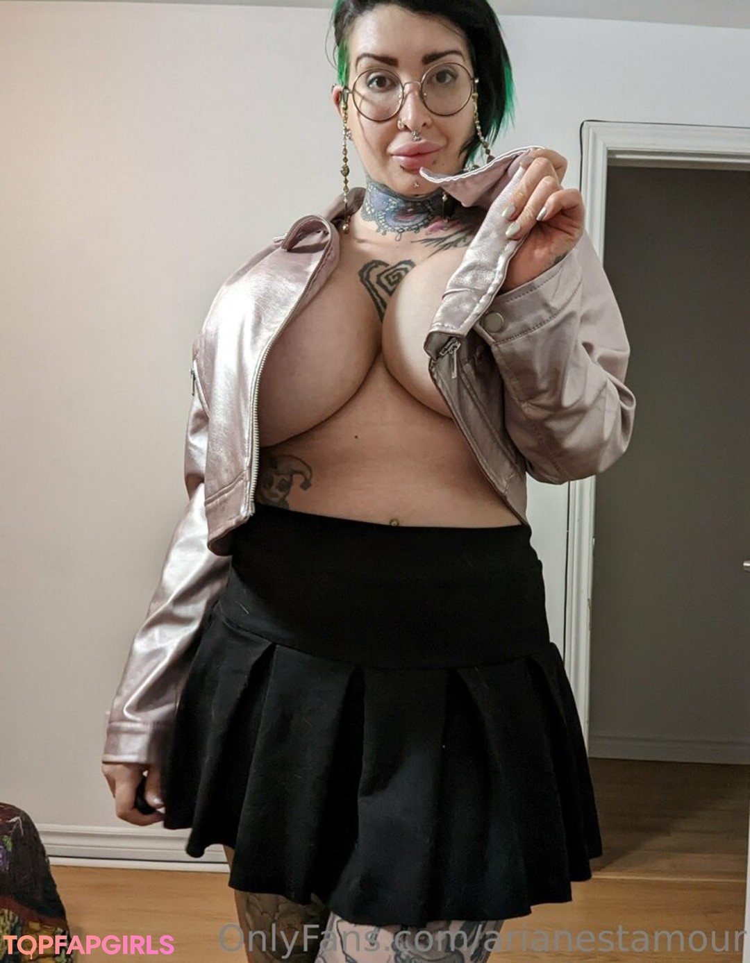 Photo nue de fuite OnlyFans de Ariane Saint Amour #2503