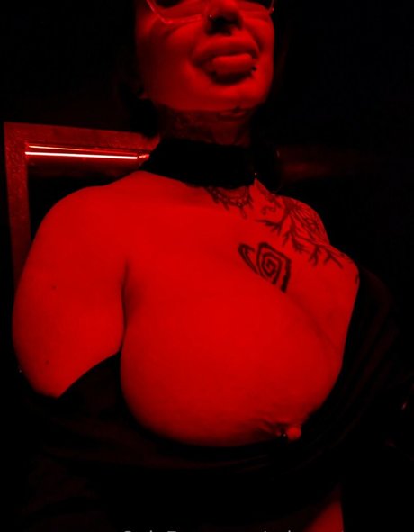 Ariane Saint Amour