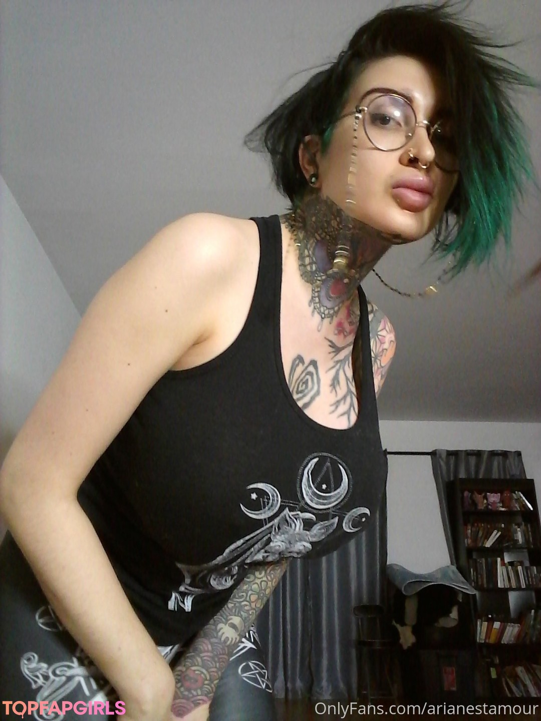 Photo nue de fuite OnlyFans de Ariane Saint Amour #338