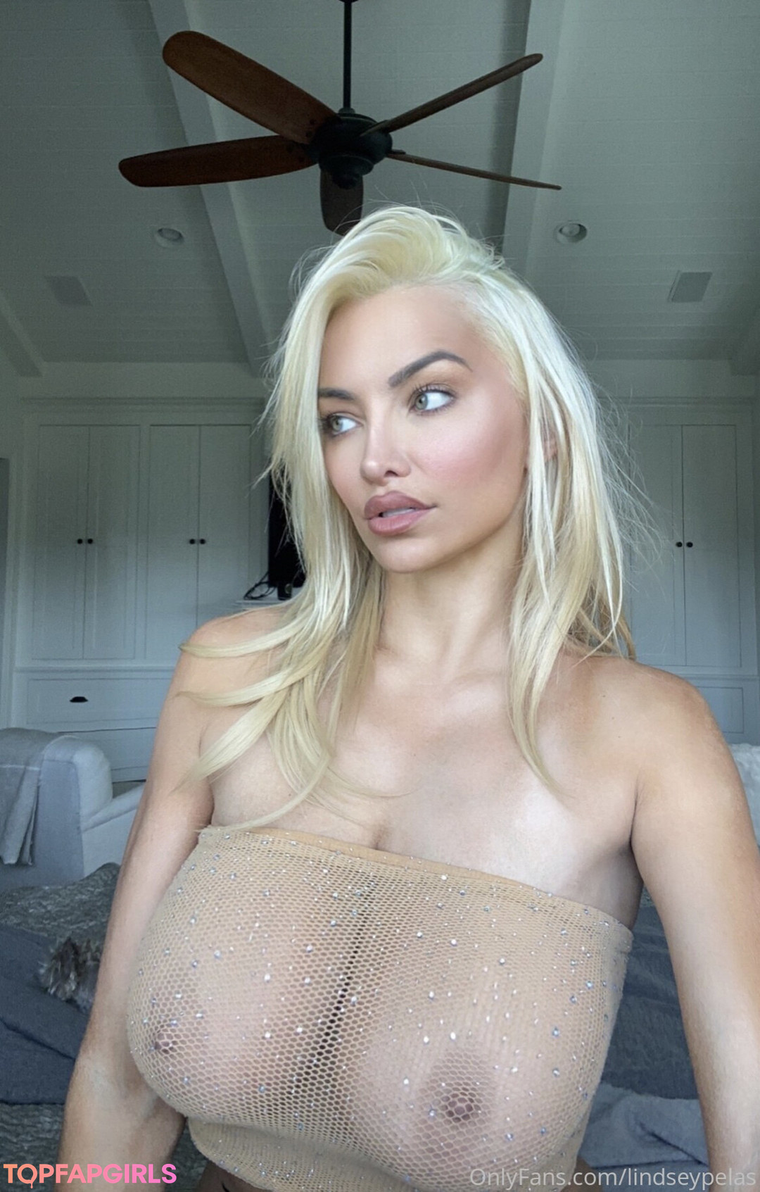 Photo nue de fuite OnlyFans de Lindsey Pelas #833