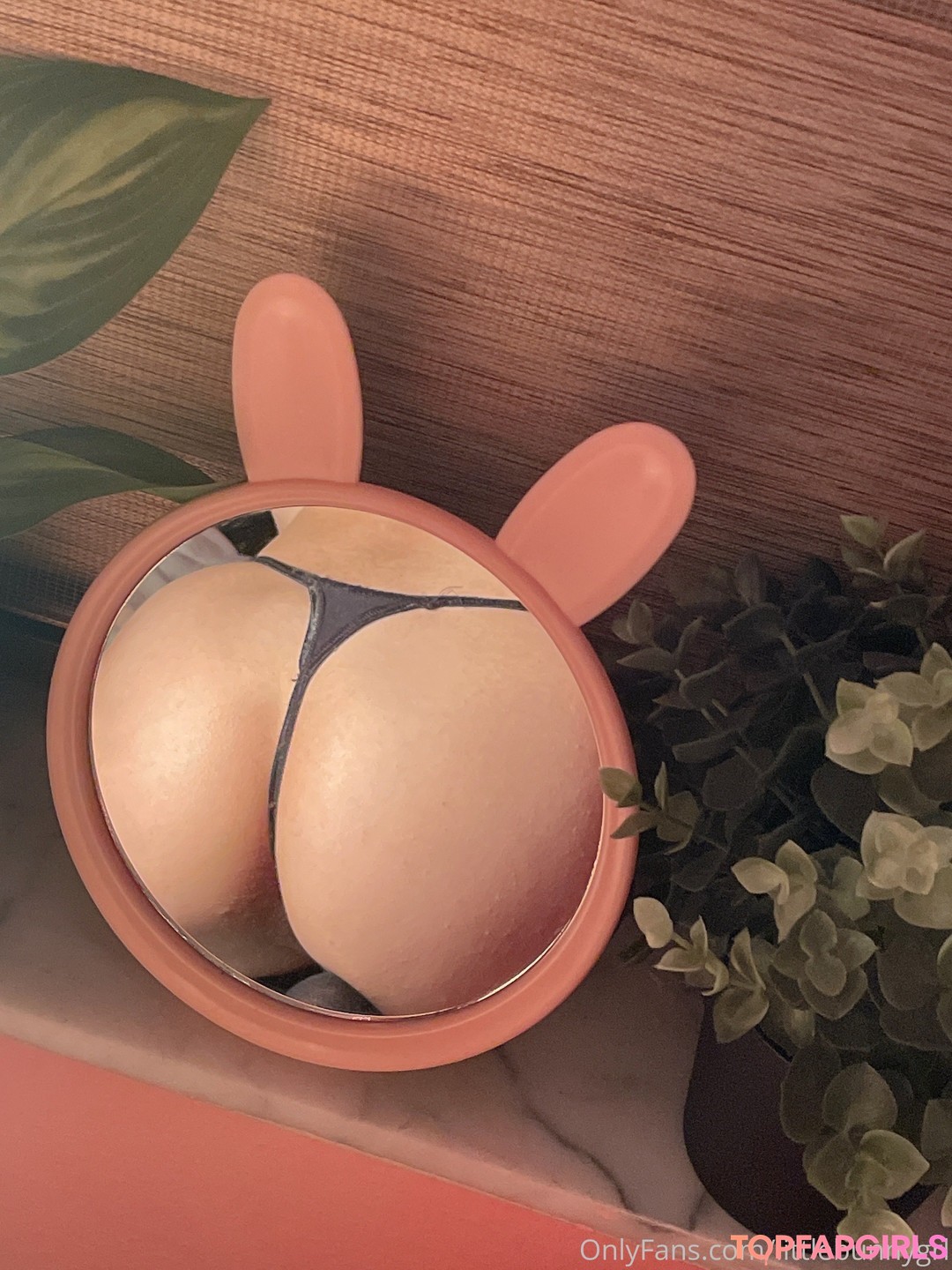 Photo nue de fuite OnlyFans de Little Bunny #392