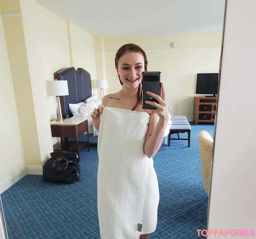 Photo nue de fuite OnlyFans de Scarlet Skies #121